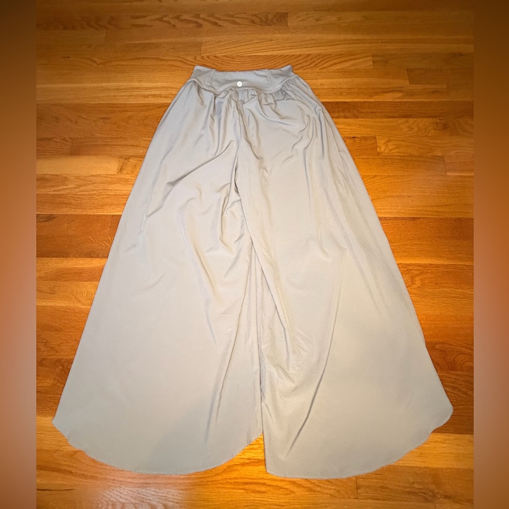 Halara Wide Leg Athletic Pants Small Gray Flowy High Rise Tulip Hem - Picture 6 of 12